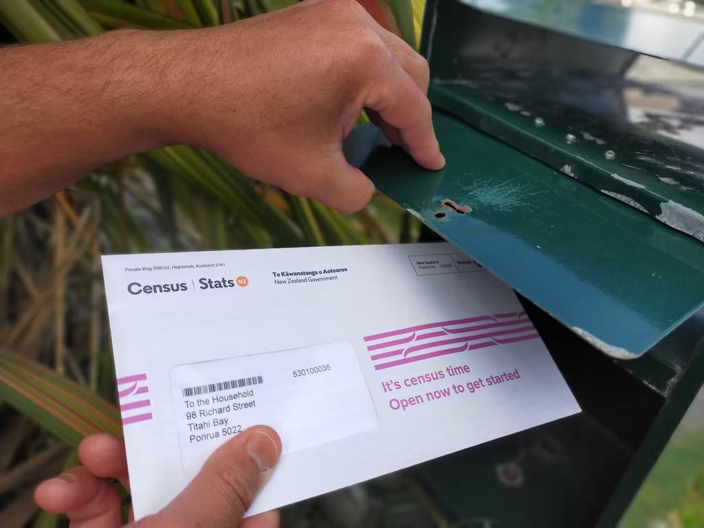 Census pack with letter delivered by mail